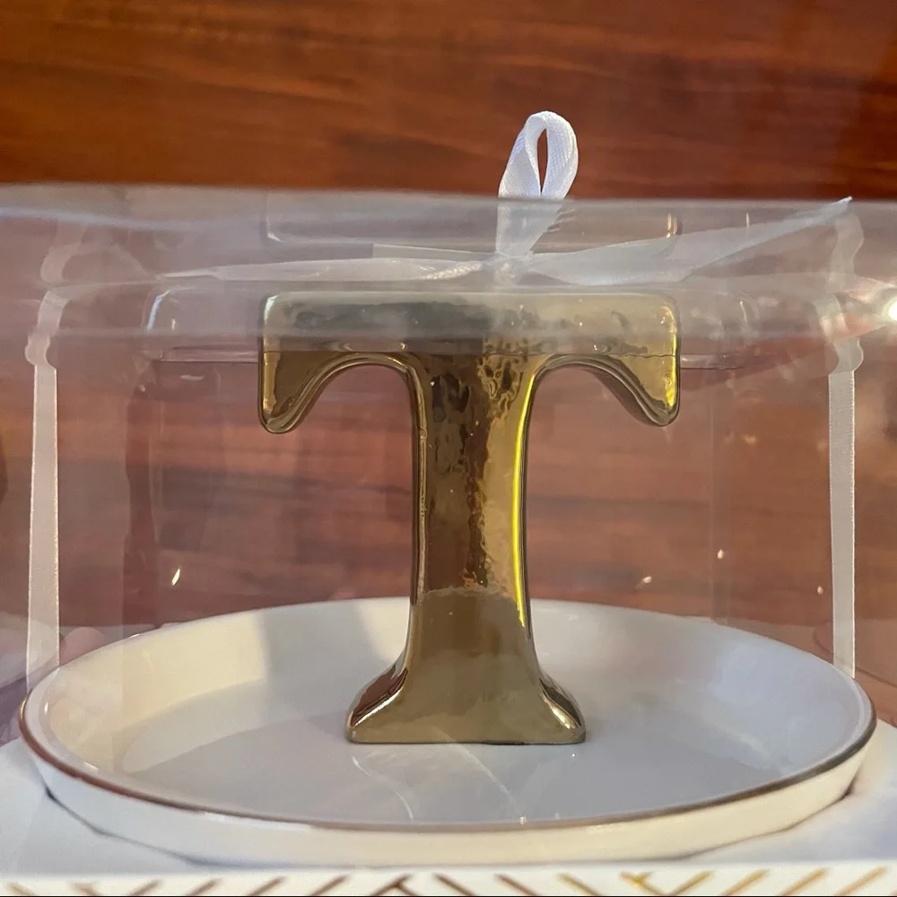🆕 Gold Ceramic T Jewelry Holder & Catch All